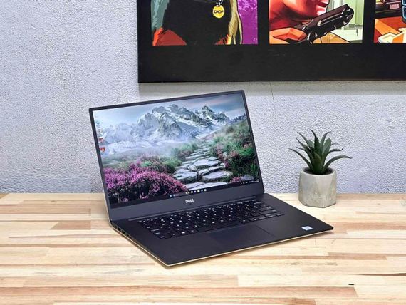 Мобильная рабочая станция Dell Precision 5530 / 15.6" (1920x1080) IPS / Intel Core i7-8850H (6 (12) ядра по 2.6 - 4.3 GHz) / 16 GB DDR4 / 512 GB SSD M.2 / nVidia Quadro P1000, 4 GB GDDR5, 128-bit / WebCam / Win 11 Pro б/у | Зображення 2