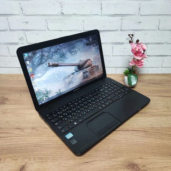 Ноутбук Б-клас Toshiba Satellite C855 / 15.6" (1366x768) TN / Intel Core i5-3230M (2 (4) ядра по 2.6 - 3.2 GHz) / 8 GB DDR3 / 128 GB SSD / Intel HD Graphics 3000 / WebCam / DVD-ROM б/в | Зображення 4