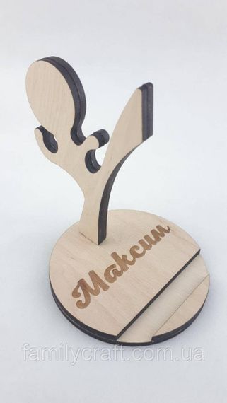 Подставка для телефона деревянная, настольный держатель для смартфона, именной стенд из фанеры с гравировкой | Зображення 5