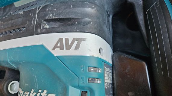Демо зразок - перфоратор мережевий Makita HR5212C (1510 Вт, 19.1 Дж, SDS-MAX, AVT) | Зображення 2