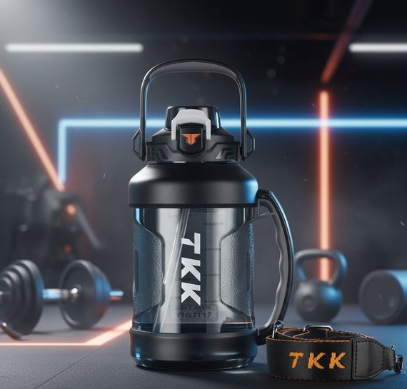 Спортивна пляшка TKK (2000 мл) — Чорний матовий Tritan BPA-free, з ергономічною ручкою та клапаном | Зображення 2