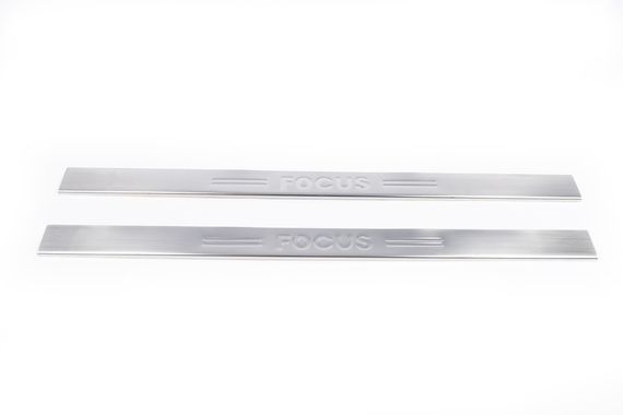 Накладки на пороги (Carmos, 2 дверна, нерж.) для Ford Focus II 2005-2008 рр | Зображення 1