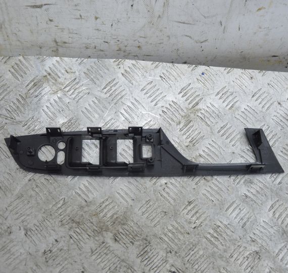 Накладка передніх лівих дверей Mazda 6 GH 2007-2012 Рамка кнопок склопідйомника Мазда 6 GS1D4581B | Зображення 5