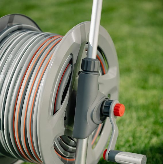 Металевий візок зі шлангом Bradas WHITE LINE 1/2" 30 м та аксесуарами комплект для поливу SILVER PRO SET (WL-AG33330SET1) | Зображення 2