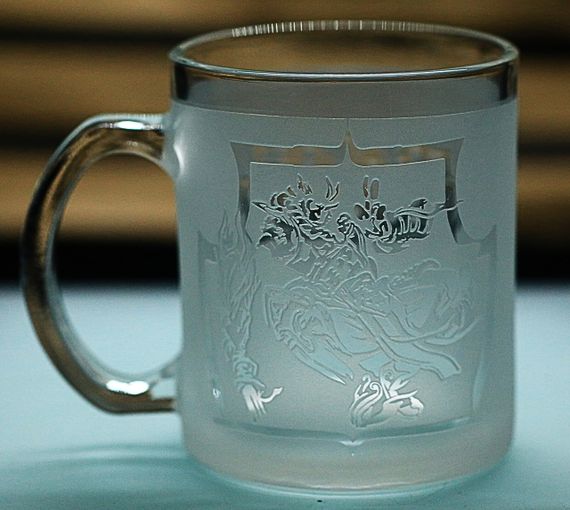 Скляна чашка 320 мл League of Legends з гравіюванням подарунок для фаната LOL ігровий кухоль Ліга Легенд