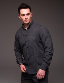 Мужская вельветовая рубашка с воротником стойка и длинным рукавом на пуговицах цвет темно-серый, размер М  RA2334