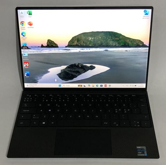Ультрабук Dell XPS 13 9310 / 13.3" (1920x1200) IPS / Intel Core i7-1185G7 (4 (8) ядра по 3.0 - 4.8 GHz) / 16 GB DDR4 / 512 GB SSD NVMe / Intel Iris Xe Graphics / WebCam / Win 11 Pro б/у + Подарок Флеш-накопитель Kingston DataTraveler Exodia S 64GB | Зображення 1