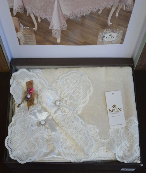 Велюрова скатертина Selin Asya 160х350 Кремова | Зображення 2