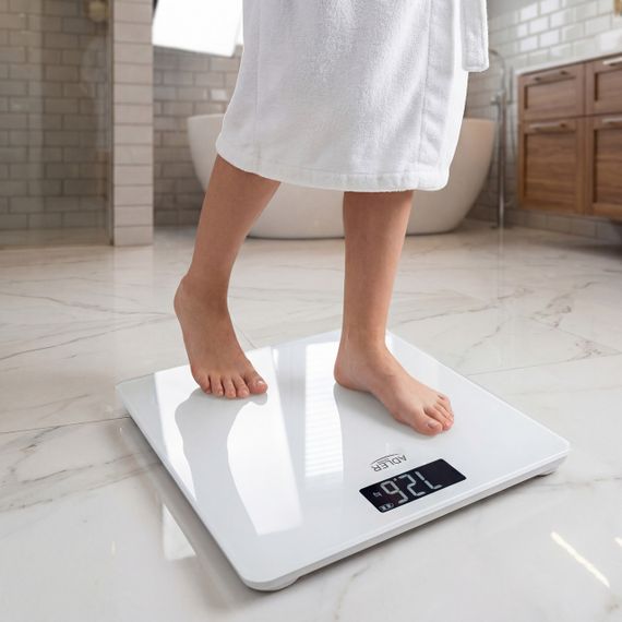 Весы напольные электронные стеклянные аккумуляторные Adler AD 8194 белые до 180 кг с высокой точностью | Зображення 8