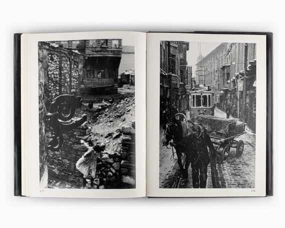 Книга альбомы известных фотографов про Турцию Ara Guler's: Eski İstanbul Anıları Б/У книги по фотографии | Зображення 9