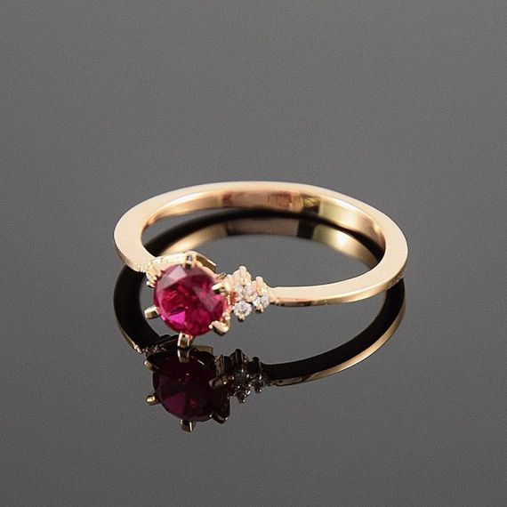 Кольцо из красного золота с рубином 14.5 | Зображення 3