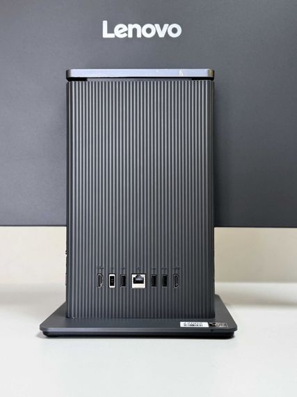 Моноблок Lenovo IdeaCentre 3 24ARR9/24" (1920x1080) IPS/AMD Ryzen 5 7535HS (6(12) ядер по 3.3 - 4.5 GHz) /  16 GB DDR5 / 512 GB SSD / AMD Radeon 660M Graphics / WebCam / 2x 3W / Клавіатура та мишка | Зображення 5