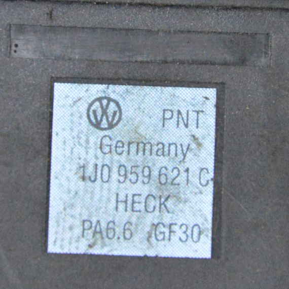 Кнопка обігріву заднього скла Volkswagen Golf Bora Кнопка підігріву заднього скла Фольксваген 1J0959621C | Зображення 2