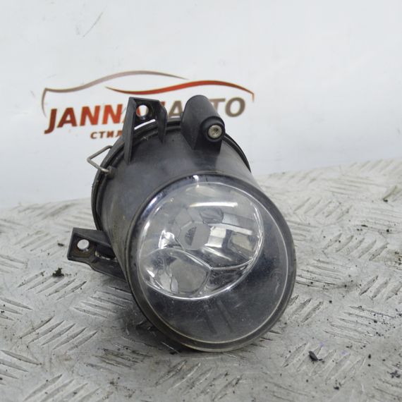 Протитуманна фара права Volkswagen Polo IV протитуманка Фольксваген Поло галоген правий 6Q0941700