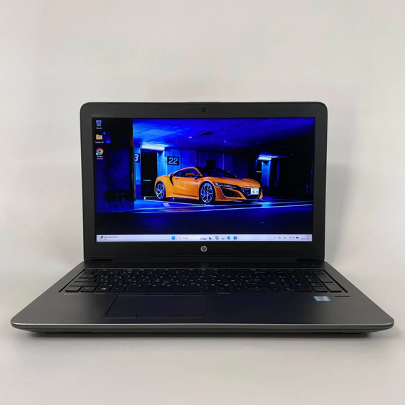 Мобільна робоча станція Б-клас HP zBook 15 G3 / 15.6" (1920x1080) IPS / Intel Core i7-6820HQ (4 (8) ядра по 2.7 - 3.6 GHz) / 16 GB DDR4 / 256 GB SSD / nVidia Quadro M2000M, 4 GB GDDR5, 128-bit / WebCam / TouchID б/в + Подарунок Бездротова миша / USB | Зображення 1