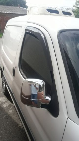 Накладки на дзеркала (2 шт., пласт.) Carmos для Citroen Berlingo 1996-2008 рр | Зображення 1