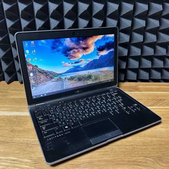 Нетбук Б-класс Dell Latitude E6230 / 12.5" (1366x768) TN / Intel Core i5-3320M (2 (4) 2.6 - 3.3 GHz) / 8 GB DDR3 / 128 GB SSD / Intel HD Graphics 4000 / WebCam б/у | Зображення 3