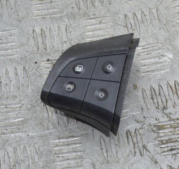 Кнопки керма багатофункціональні Mercedes W245 2005-2011 Кнопки рульового колеса Мерседес в245 A1698207810