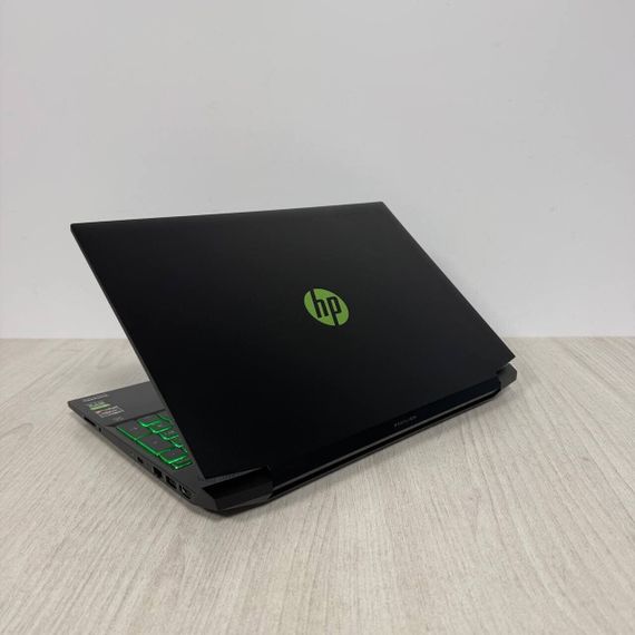 Игровой ноутбук HP Pavilion Gaming 15-ec2004ua / 15.6" (1920x1080) IPS / AMD Ryzen 5 5600H (6 (12) ядер по 3.3 - 4.2 GHz) / 16 GB DDR4 / 512 GB SSD / nVidia GeForce RTX 3050, 4 GB GDDR6, 128-bit / WebCam б/у | Зображення 6