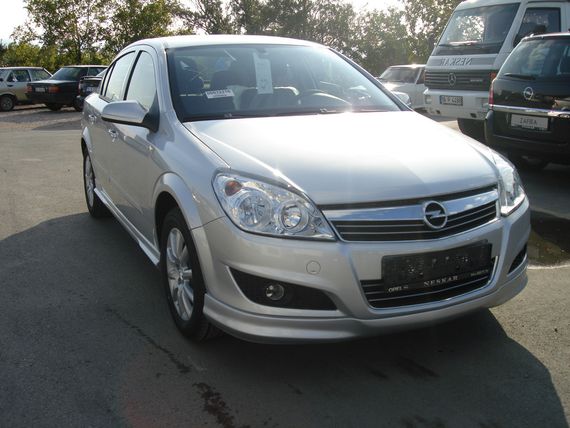 Передня нижня накладка Sedan (під фарбування) для Opel Astra H 2004-2013рр | Зображення 3