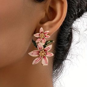 Серьги-гвоздики женские золотистые два розовых цветка с листиком эмаль 4.6 см