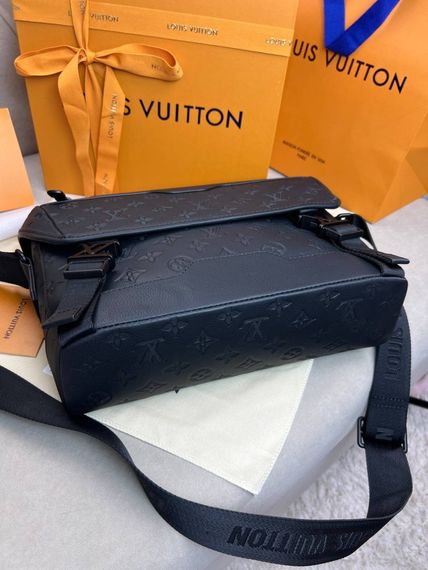 Месенджер чорна Louis Vuitton Voyager PM Monogram Shadow c872 | Зображення 7