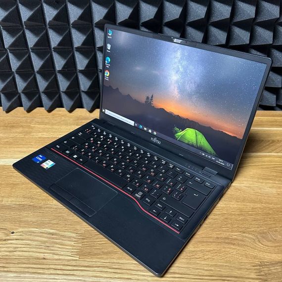 Ультрабук Б-клас Fujitsu LifeBook E5412 / 14" (1920x1080) IPS / Intel Core i5-1235U (10 (12) ядер по 3.3 - 4.4 GHz) / 16 GB DDR4 / 256 GB SSD / Intel Iris Xe Graphics / WebCam / Win 10 б/в | Зображення 3