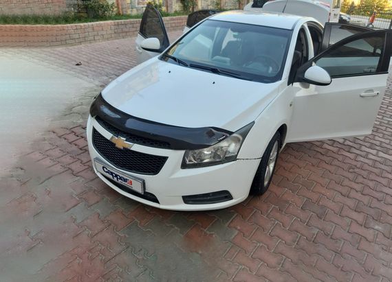Дефлектор капота (Eurocap) для Chevrolet Cruze 2009-2015 гг | Зображення 4