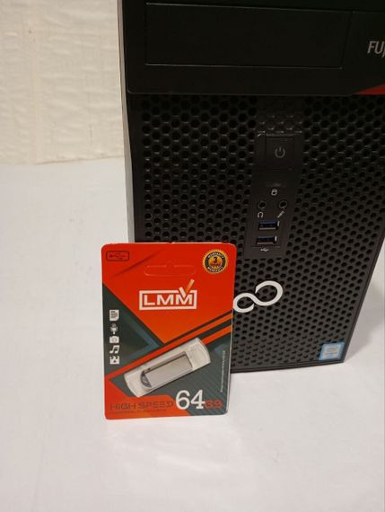 ПК Fujitsu Esprimo P556 E90+ Tower / Intel Core i3-6100 (2 (4) ядра по 3.7 GHz) / 8 GB DDR4 / 240 GB SSD + 500 GB HDD / Intel HD Graphics 530 б/у | Зображення 5