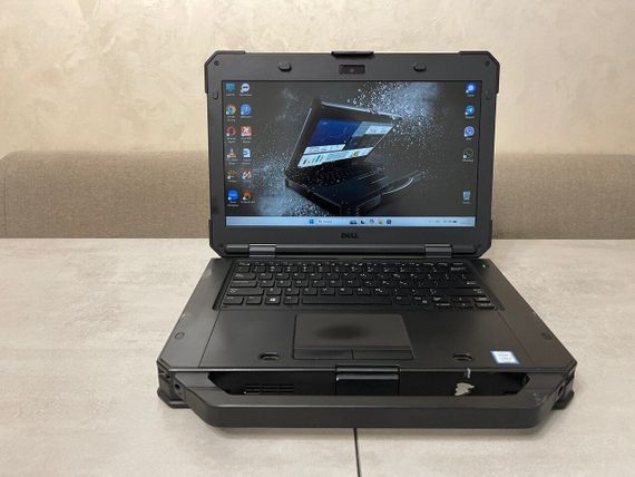 Захищений ноутбук Dell Latitude 5424 Rugged / 14" (1920x1080) IPS / Intel Core i5-8350U (4 (8) ядра по 1.7 - 3.6 GHz) / 32 GB DDR4 / 256 GB SSD M.2 / AMD Radeon RX 540, 4 GB GDDR5, 128-bit / WebCam / Два АКБ б/в + Подарунок Дротова миша / USB | Зображення 1