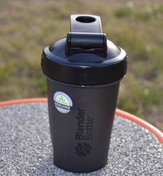 Шейкер спортивний BlenderBottle Original Classic 20oz/590ml Black | Зображення 6