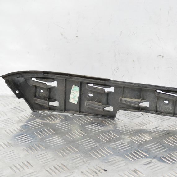 Направляюча заднього бампера ліва Volkswagen Golf V 2003-2009 універсал Кронштейн бампера задній лівий Фольксваген 1K9807393 | Зображення 1