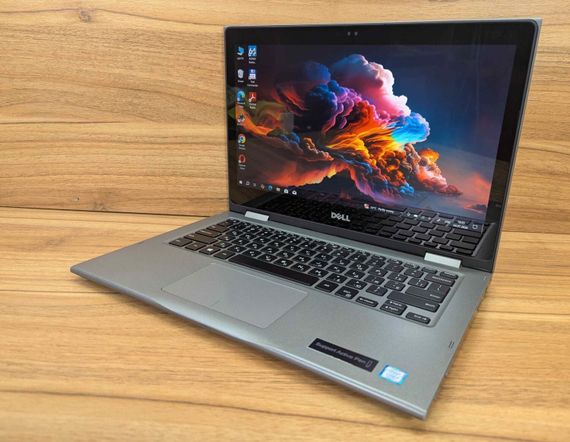 Ноутбук-трансформер Dell Inspiron 5379 / 13.3" (1920x1080) IPS Touch / Intel Core i7-8550U (4 (8) ядра по 1.8 - 4.0 GHz) / 8 GB DDR4 / 256 GB SSD / Intel UHD Graphics 620 / WebCam / Windows 10 б/в + Подарунок Бездротова миша / USB | Зображення 4