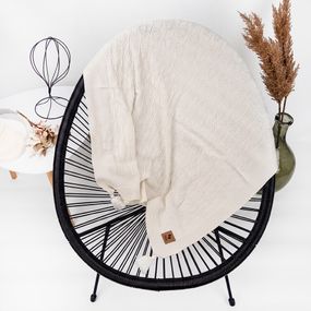 Дитячий плед демісезонний з китицями молочний 80*90