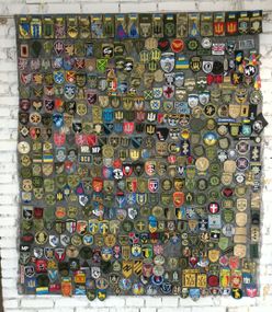 Шевроны есть все, в наличии и под заказ более 100 000шт (читаем внимательно текст обявления!)