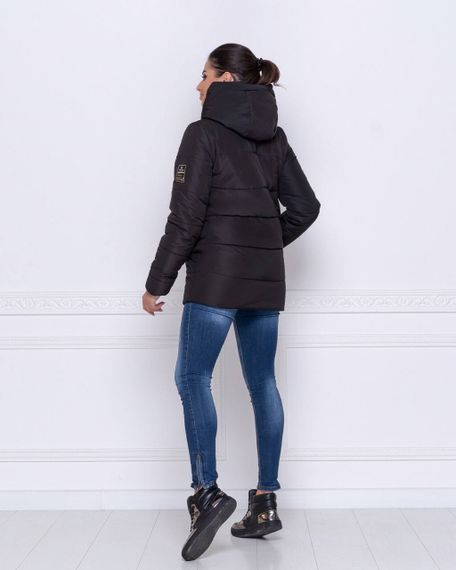 Жіноча тепла стьобана куртка зефірка на блискавці та кнопках з капюшоном розмір 50 колір чорний UH270 | Зображення 1