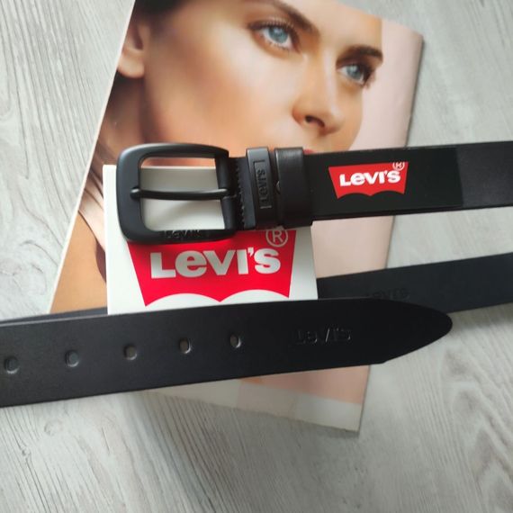 Чоловічий шкіряний ремінь Levis із чорною пряжкою чорний | Зображення 1