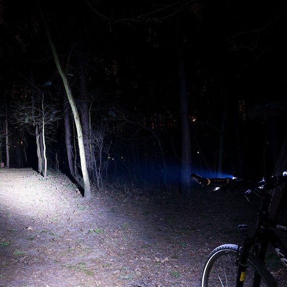 Велофара с компьютером и сигналом, от USB, XA-585-T6+2LED / Водостойкий велосипедный фонарь / Велокомпьютер | Зображення 1