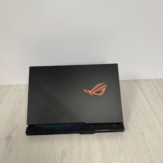Игровой ноутбук ASUS ROG Strix SCAR 15 G533QS / 15.6” (1920×1080) IPS / AMD Ryzen 9 5900HX (8 (16) ядер по 3.3 - 4.6 GHz) / 16 GB DDR4 / 512 GB SSD / nVidia GeForce RTX 3080, 16 GB GDDR6, 256-bit б/у | Зображення 5