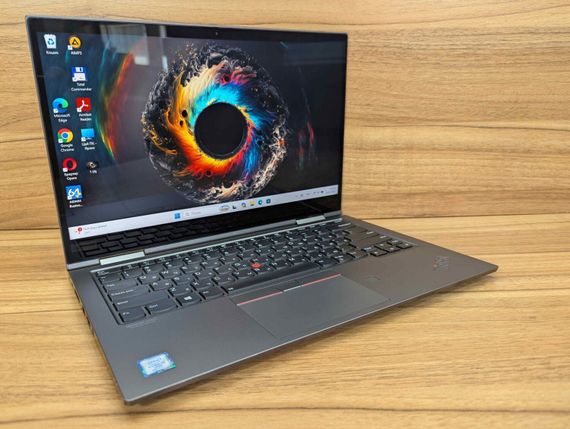 Ноутбук-трансформер Lenovo ThinkPad X1 Yoga gen4 / 14" (2560x1440) IPS Touch / Intel Core i7-8665U (4 (8) ядра по 1.9 - 4.8 GHz) / 16 GB DDR3 / 512 GB SSD / Intel UHD Graphics / WebCam / TouchID / Windows 11 б/в + Подарунок Бездротова миша / USB | Зображення 3