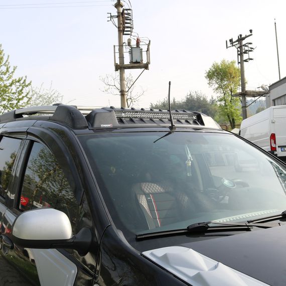 Козирок вітрового скла V3 (LED) для Jeep Cherokee/Liberty 2002-2007 рр | Зображення 2