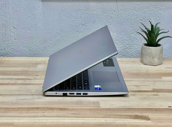 Ультрабук Acer Aspire 3 A315-58 / 15.6" (1920x1080) IPS / Intel Core i5-1135G7 (4 (8) ядра по 2.4 - 4.2 GHz) / 8 GB DDR4 / 512 GB SSD M.2 / Intel Iris Xe Graphics / WebCam / Win 11 Home б/в | Зображення 5