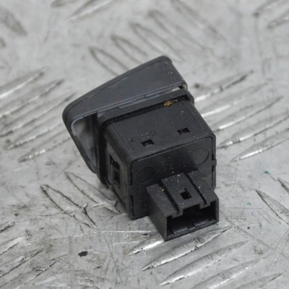 Кнопка обігріву сидіння Hyundai i30 2007-2012 Перемикач підігріву сидіння Хюндай ай30 71203 | Зображення 1