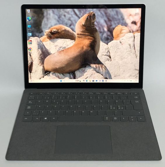 Ультрабук Microsoft Surface Laptop 4 1958 / 13.5" (2256x1504) IPS Touch / AMD Ryzen 5 4680U (6 (12) ядер по 2.2 - 4.0 GHz) / 8 GB DDR4 / 256 GB SSD NVMe / AMD Radeon RX Vega 7 Graphics / WebCam / Win 11 Pro б/у + Подарок Флеш-накопитель Kingston 64GB | Зображення 1