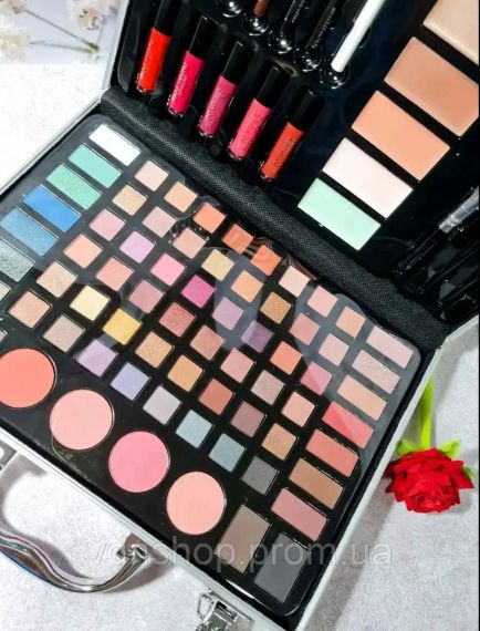 Полный набор косметики в подарочном чемодане Missyoung GM20250-1 | Зображення 1