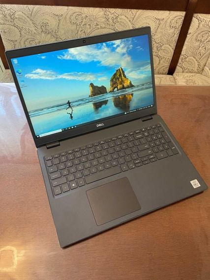 Ноутбук Dell Latitude 3510 / 15.6" (1920x1080) IPS / Intel Core i5-10210U (4 (8) ядра по 1.6 - 4.2 GHz) / 16 GB DDR4 / 256 GB SSD / Intel UHD Graphics / WebCam б/у | Зображення 1