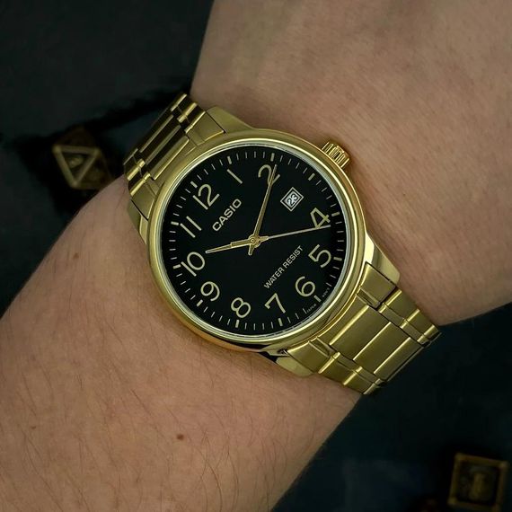 Чоловічий годинник Casio MTP-V002G-1B | Зображення 1