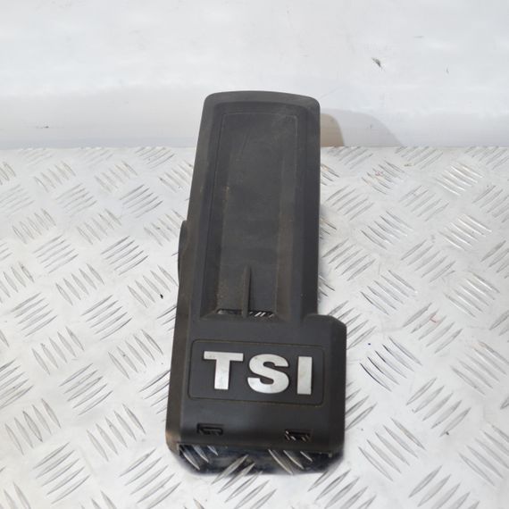 Кришка двигуна декоративна 1.2 TSI Skoda Fabia II 2007-2014 Накладка мотора Шкода Фабія 2 03F103935