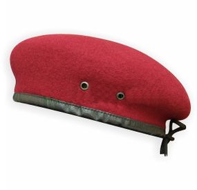 Берет безшовний малиновий