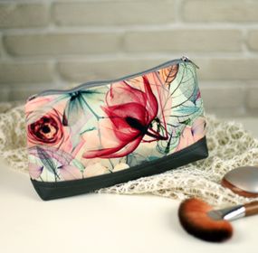 Косметичка дорожня жіноча Lovely Цветы 26x15x8 см